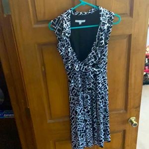 Black and white dress. With collar size L
